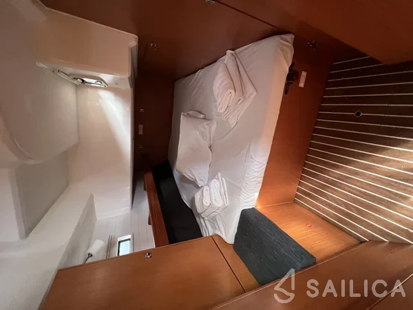 Bavaria 46 Cruiser - Yacht Charter Sailica