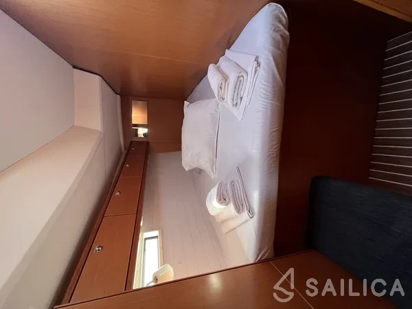 Bavaria 46 Cruiser - Yacht Charter Sailica