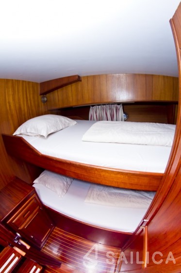 Staryacht 1670 - Yacht Charter Sailica