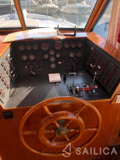 Staryacht 1670 - Yacht Charter Sailica