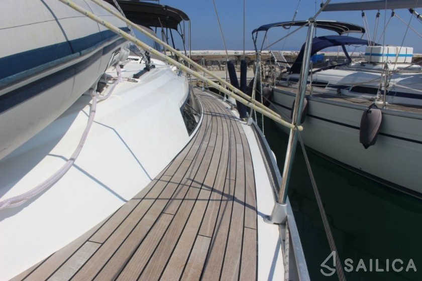Bavaria 41 Cruiser - Yacht Charter Sailica