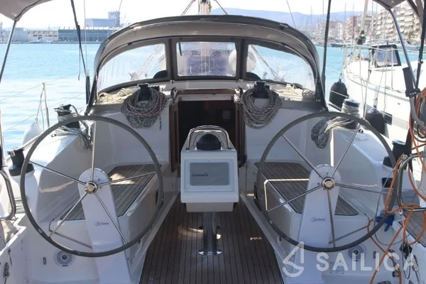 Bavaria 41 Cruiser - Yacht Charter Sailica