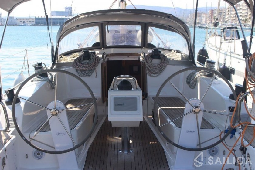 Bavaria 41 Cruiser - Yacht Charter Sailica