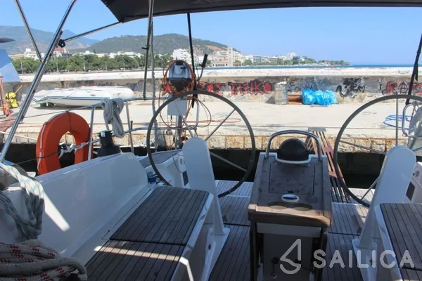 Bavaria 41 Cruiser - Yacht Charter Sailica