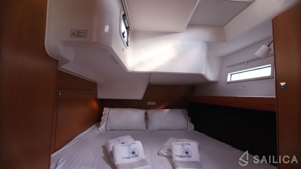Bavaria 51 Cruiser - Yacht Charter Sailica