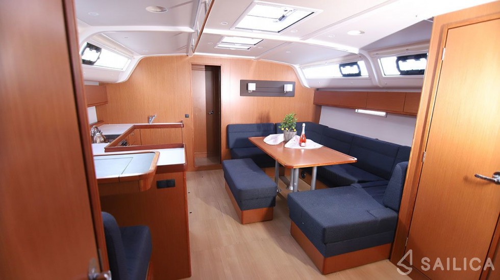 Bavaria 51 Cruiser - Yacht Charter Sailica
