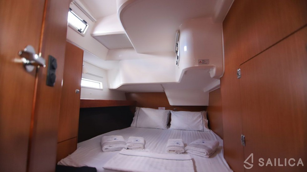 Bavaria 51 Cruiser - Yacht Charter Sailica