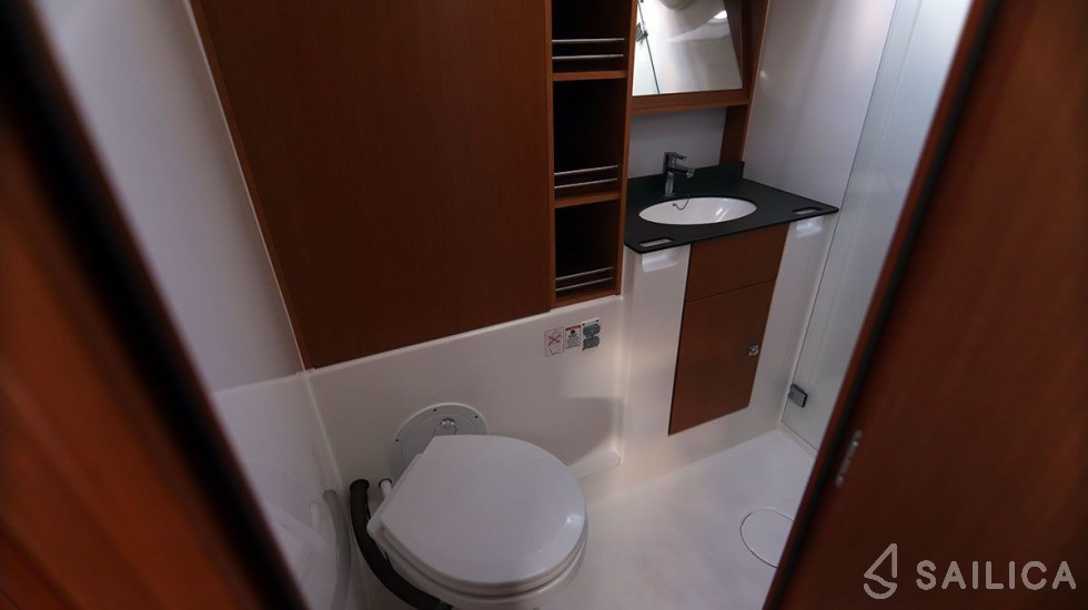 Bavaria 51 Cruiser - Yacht Charter Sailica