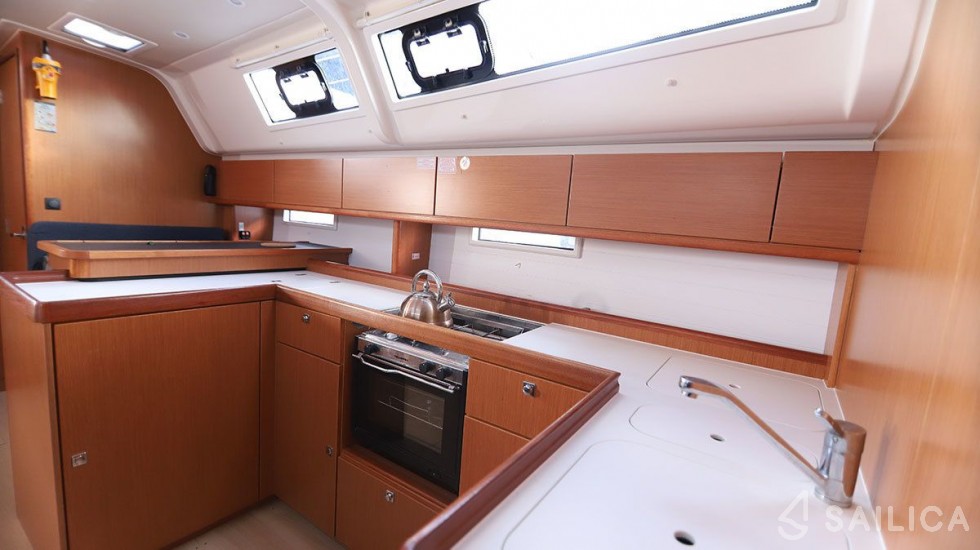 Bavaria 51 Cruiser - Yacht Charter Sailica