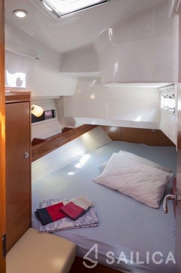 Bavaria 36 Cruiser - Yacht Charter Sailica