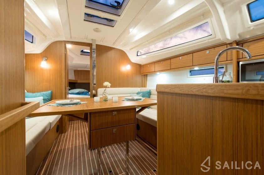 Bavaria 37 - Yacht Charter Sailica