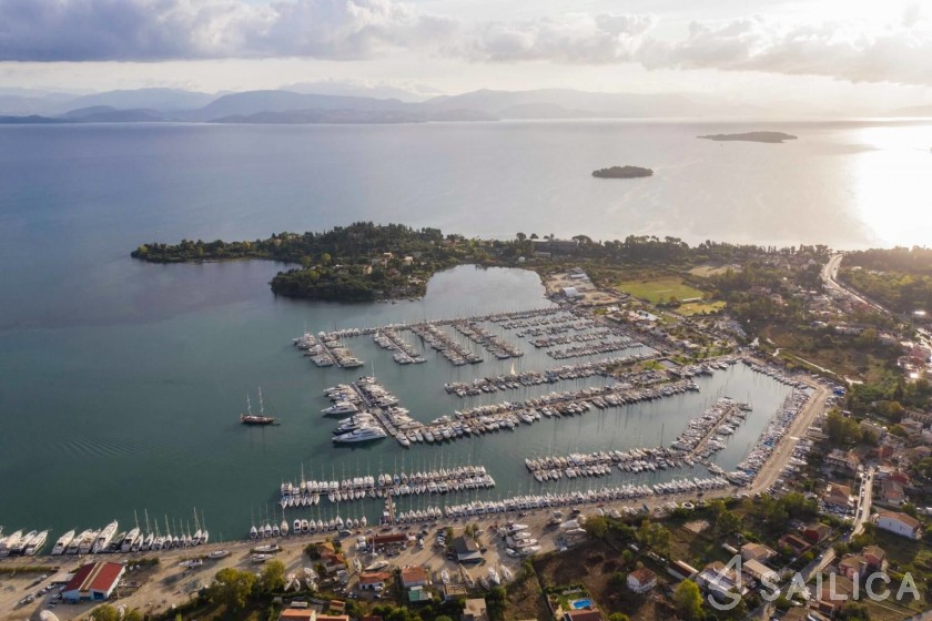 Bavaria 37 Cruiser - Yacht Charter Sailica