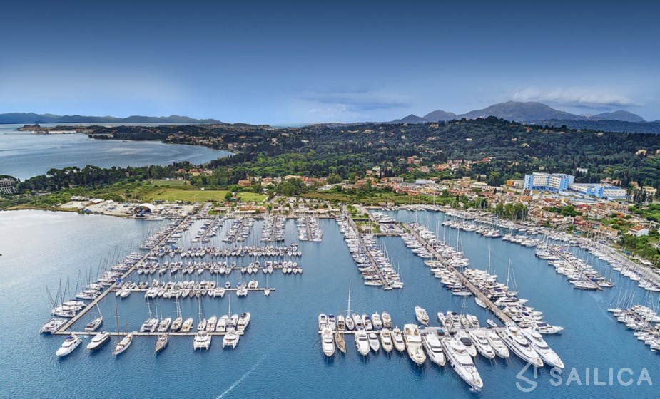 Bavaria 37 Cruiser - Yacht Charter Sailica