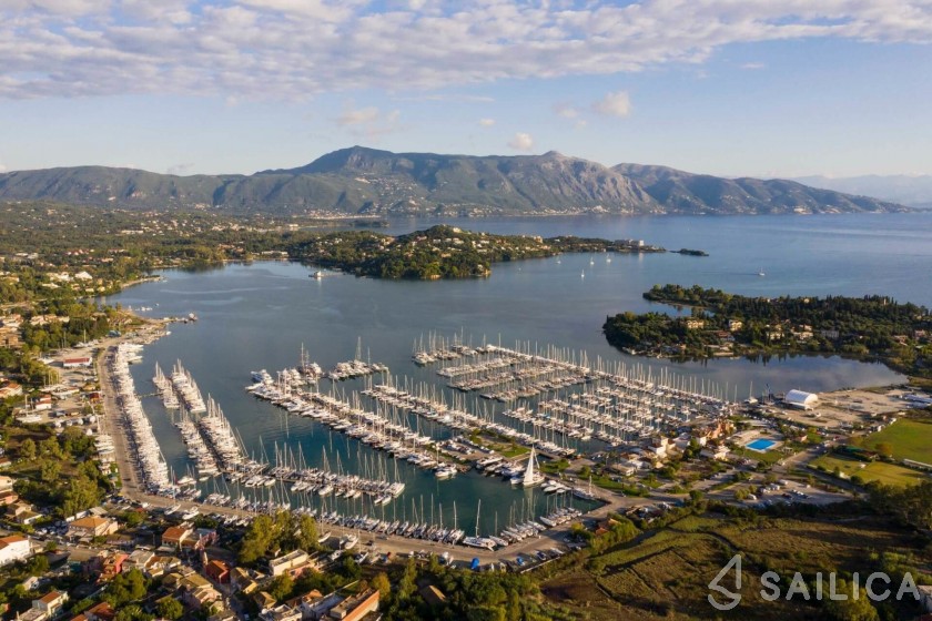 Bavaria 37 Cruiser - Yacht Charter Sailica