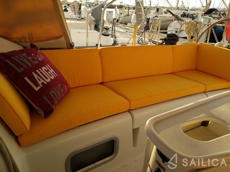 Cyclades 43.4 - Yacht Charter Sailica