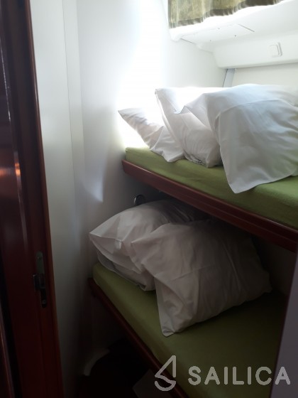 Cyclades 43.4 - Yacht Charter Sailica