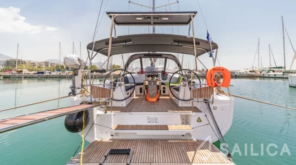 Oceanis 40.1 - Yacht Charter Sailica