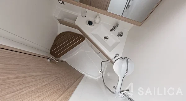Oceanis 46.1 - Yacht Charter Sailica