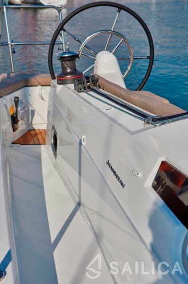 Sun Odyssey 410 - Yacht Charter Sailica