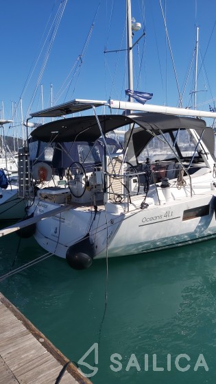 Oceanis 41.1 - Yacht Charter Sailica