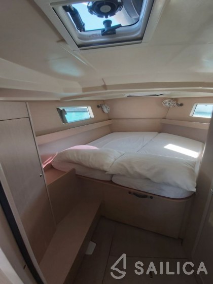 Oceanis 41.1 - Yacht Charter Sailica