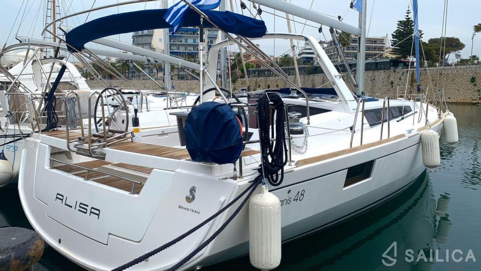 Oceanis 48 - Yacht Charter Sailica