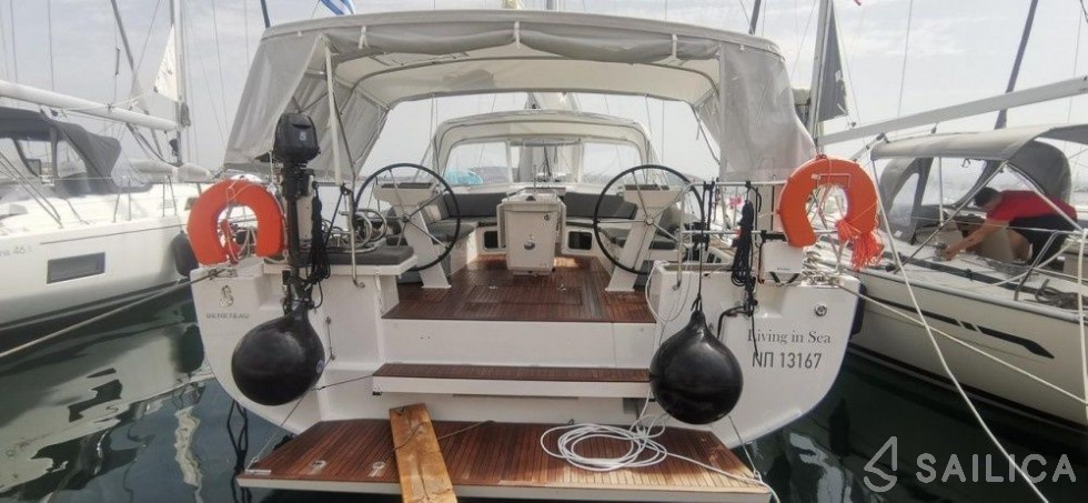 Oceanis 51.1 - Yacht Charter Sailica