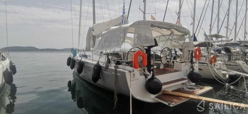 Oceanis 51.1 - Yacht Charter Sailica