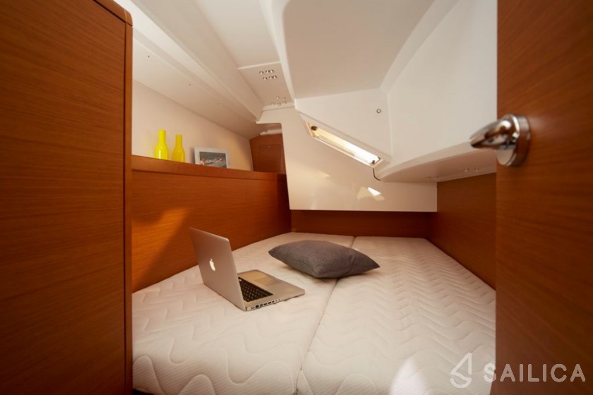 Sun Odyssey 349 - Yacht Charter Sailica