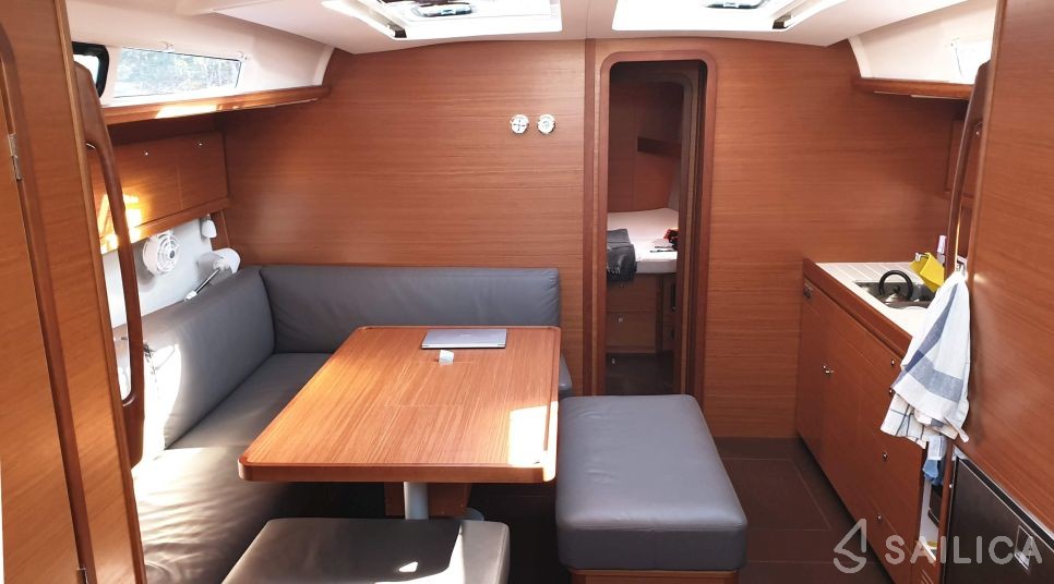 Dufour 460 GL - 5 cab. - Yacht Charter Sailica