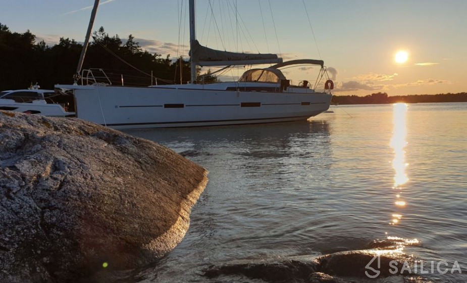 Dufour 460 GL - 5 cab. - Yacht Charter Sailica