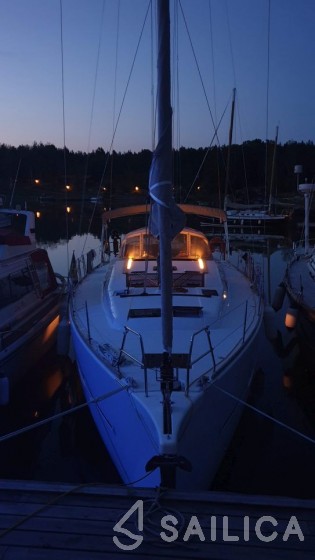Dufour 460 GL - 5 cab. - Yacht Charter Sailica