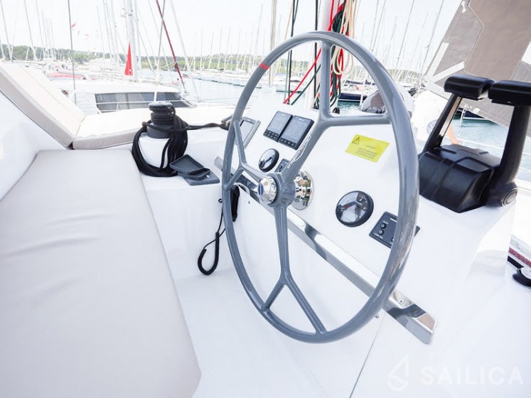 Bali 4.0 - Yacht Charter Sailica