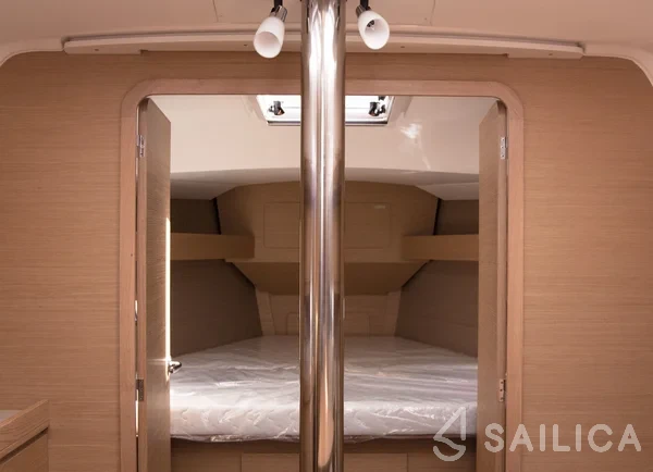 Dufour 382 GL - Yacht Charter Sailica