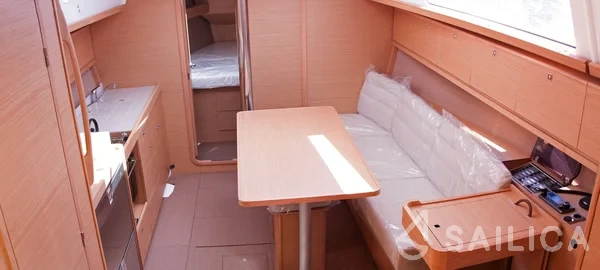 Dufour 382 GL - Yacht Charter Sailica