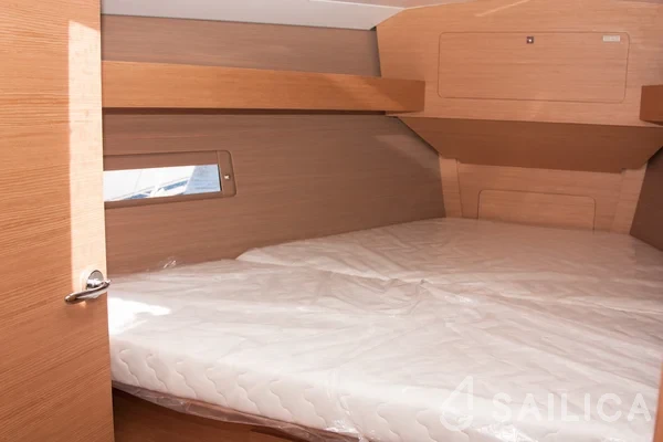 Dufour 382 GL - Yacht Charter Sailica