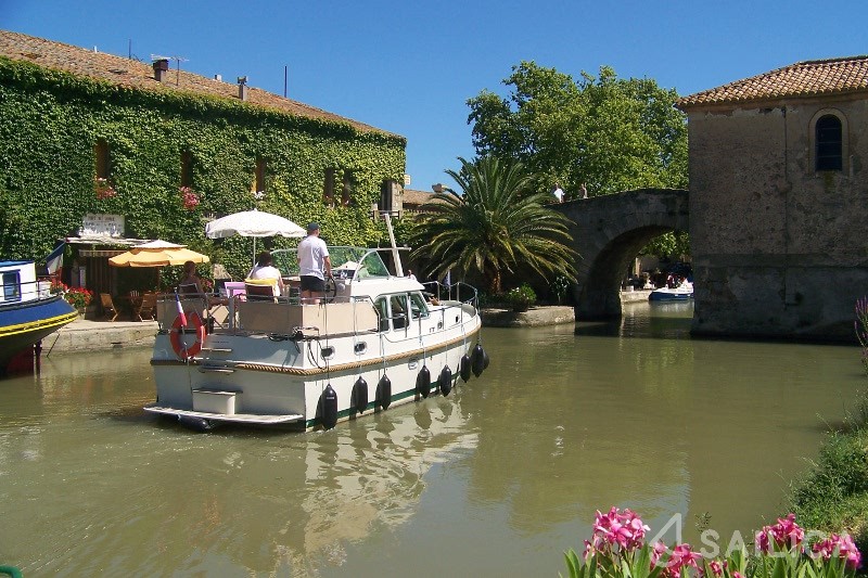 Linssen Grand Sturdy 30.9 AC - Yacht Charter Sailica