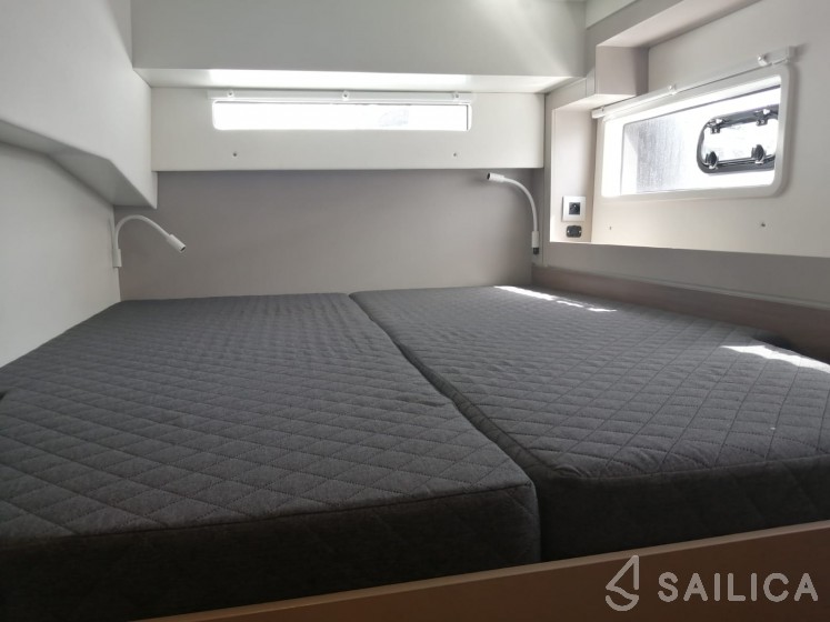 Bali 4.2 - Yacht Charter Sailica