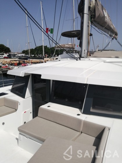 Bali 4.2 - Yacht Charter Sailica