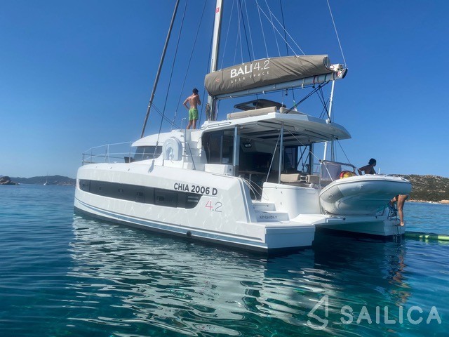 Bali 4.2 - Yacht Charter Sailica