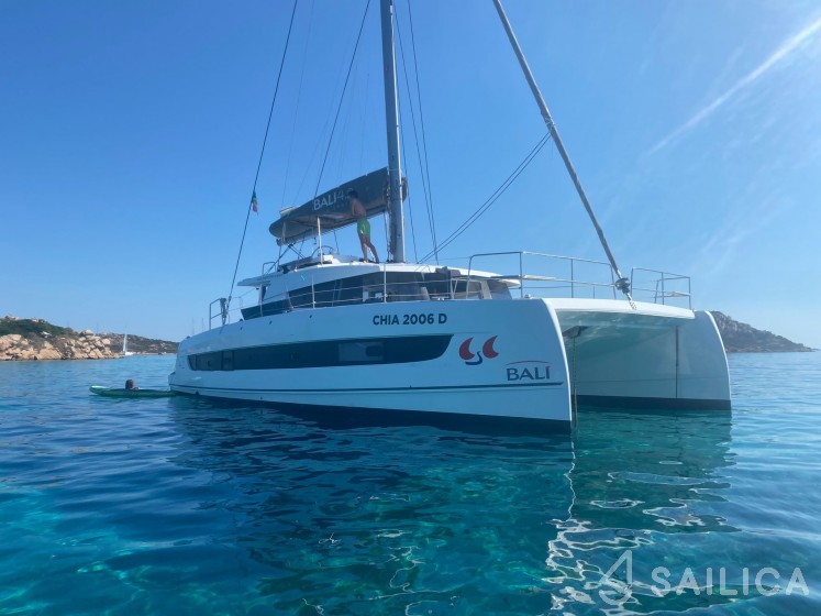 Bali 4.2 - Yacht Charter Sailica