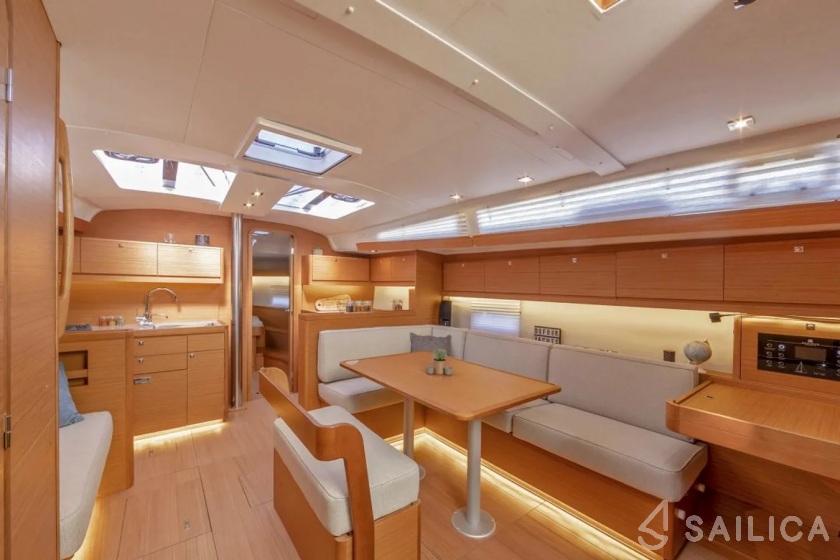 Dufour 43 - Yacht Charter Sailica