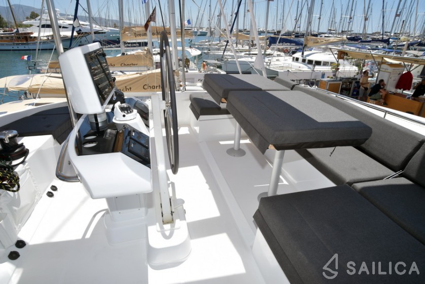 Lagoon 52F - Yacht Charter Sailica