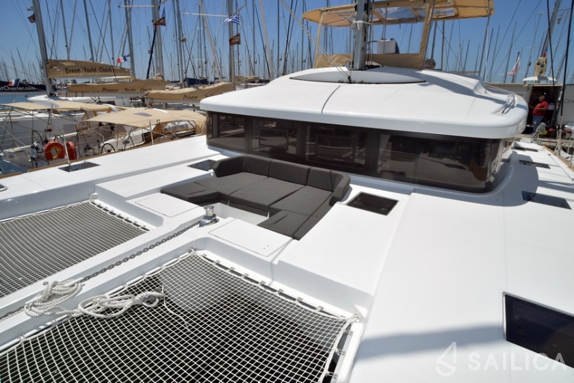 Lagoon 52F - Yacht Charter Sailica