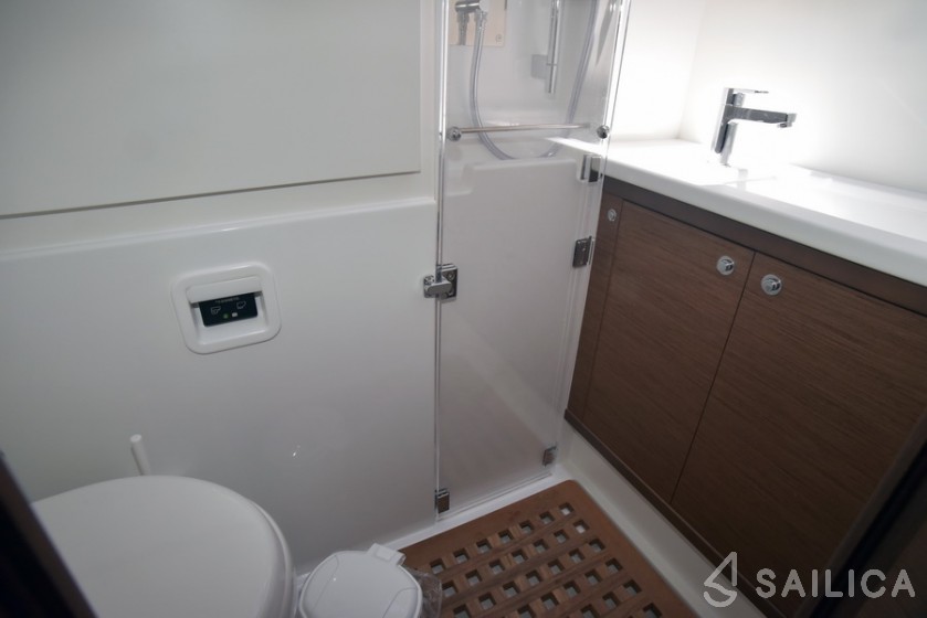 Lagoon 52F - Yacht Charter Sailica