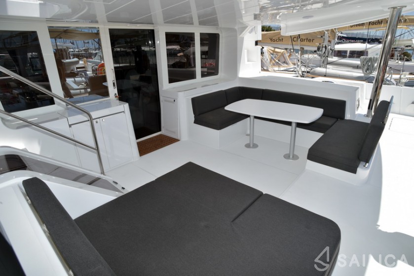 Lagoon 52F - Yacht Charter Sailica