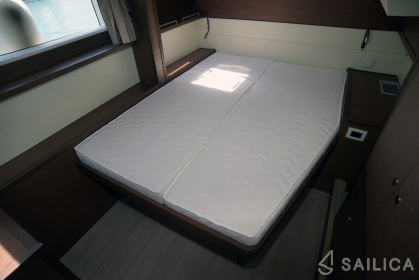Lagoon 52F - Yacht Charter Sailica