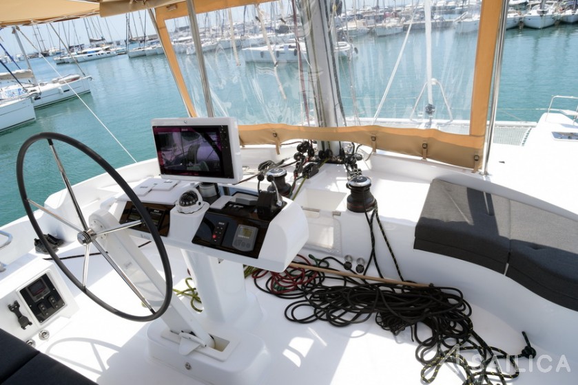 Lagoon 52F - Yacht Charter Sailica