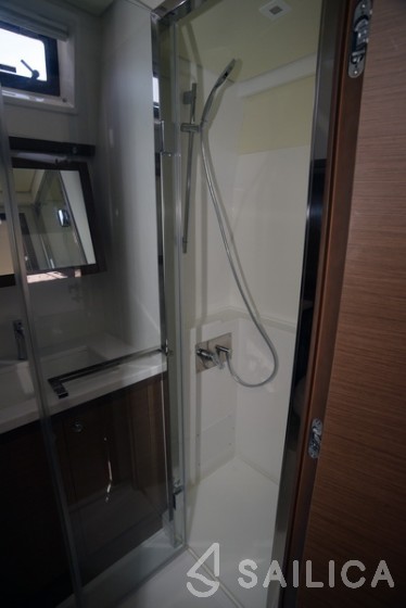Lagoon 52F - Yacht Charter Sailica