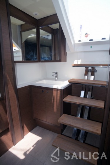 Lagoon 52F - Yacht Charter Sailica